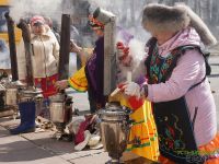 На площади Дворца культуры Усть-Катава прошёл праздник Самовара